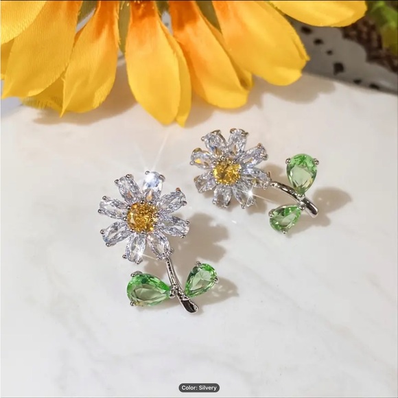 Pretty Yellow Daisy Pierced Earrings - Picture 9 of 9